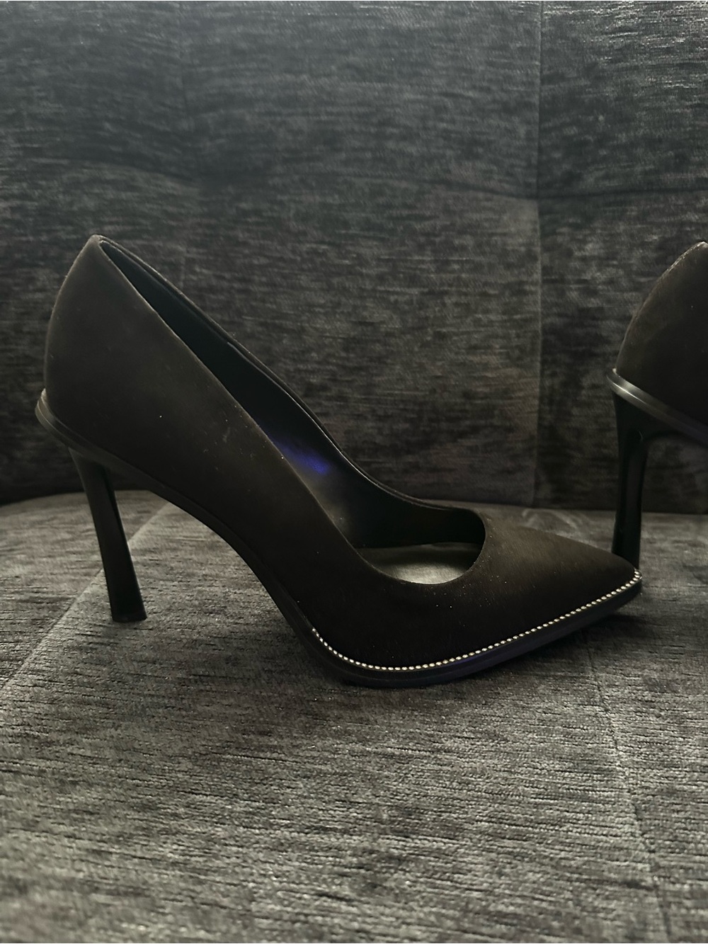 J. Lo Black Pointed Toe Women's Pumps with Studded Trim - Picture 2 of 6